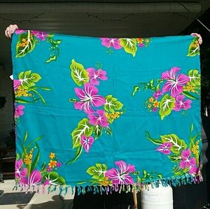 Teal sarong with Hawaiian flowers NWOT