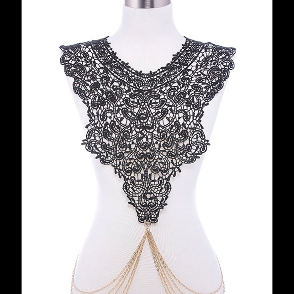 Black lace and gold chain statement necklace! - Picture 5 of 5