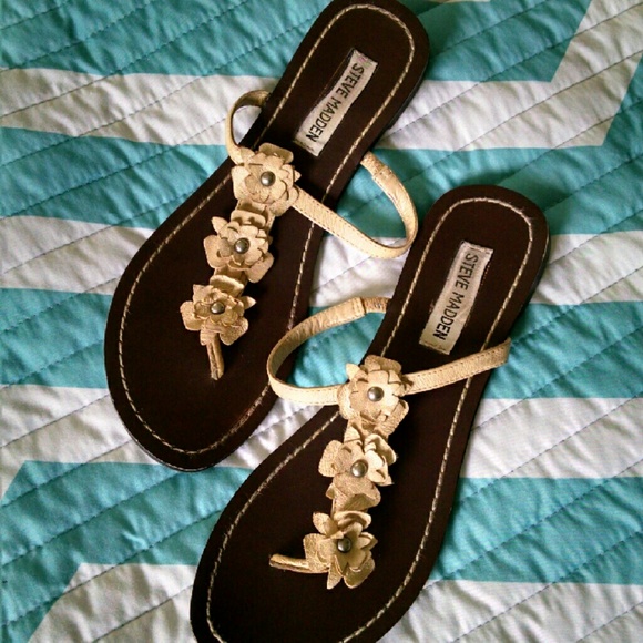 Sandles
