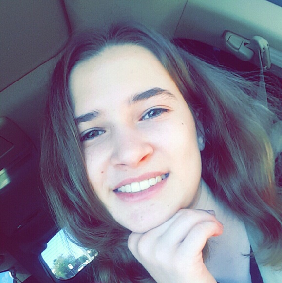 Lexi 🙂 - Picture 1 of 1