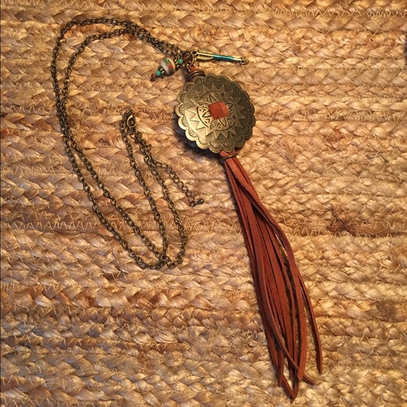 28" Concho & Tassel Necklace - Picture 1 of 3