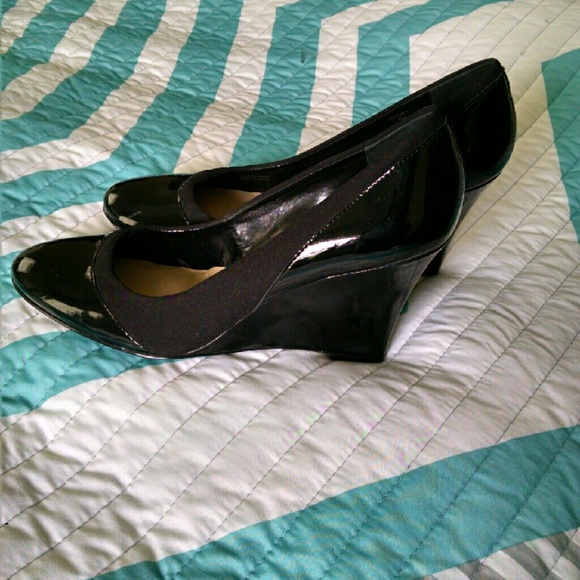 Ellen Tracy heels
