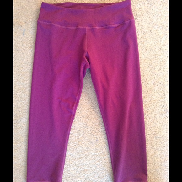 lululemon athletica Pants - Lululemon crop leggings
