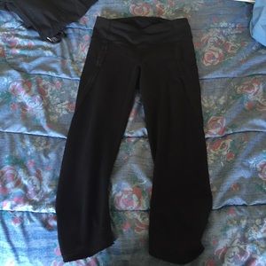 Lululemon cropped yoga pants