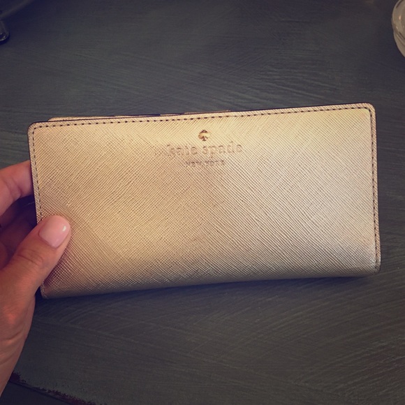 Price ⬇️ Kate Spade Gold Cedar Street Stacy Wallet