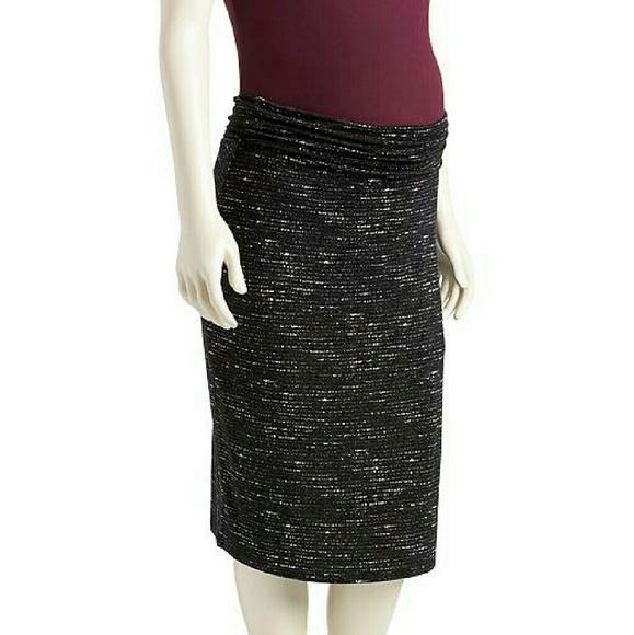 Old Navy Dresses & Skirts - CLEARANCE NEW Maternity fold over skirt soft S SM