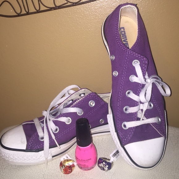 Converse Shoes - Love me some PURPLE converse 💜💜💜