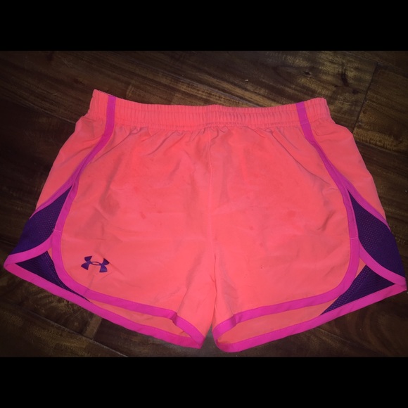Under Armour Shorts - Picture 1 of 3