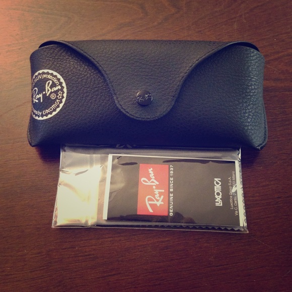 Brand New Authentic Ray-Ban Sunglasses Case