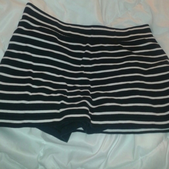 Skort