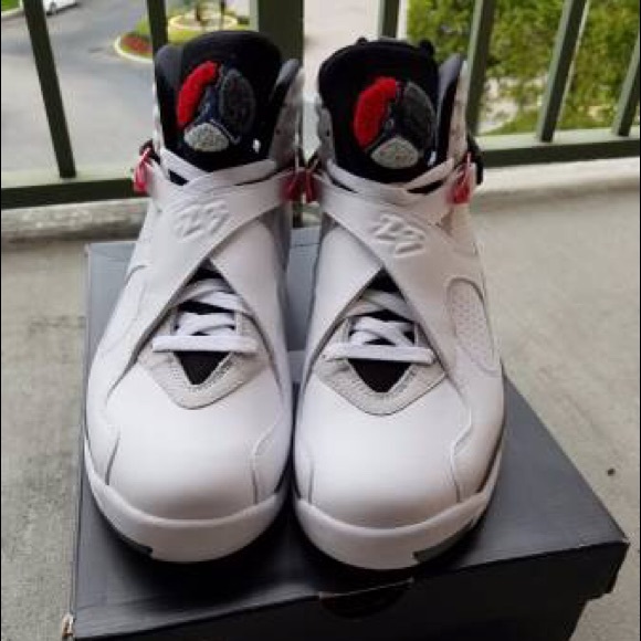 Air Jordan 8 - Picture 2 of 4