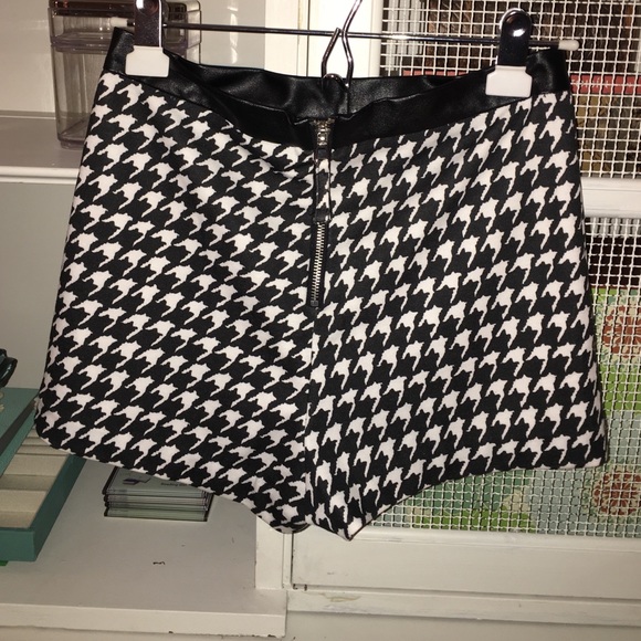 Never worn tags off - Picture 2 of 4