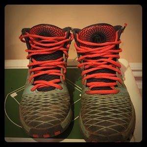 D Rose shoes