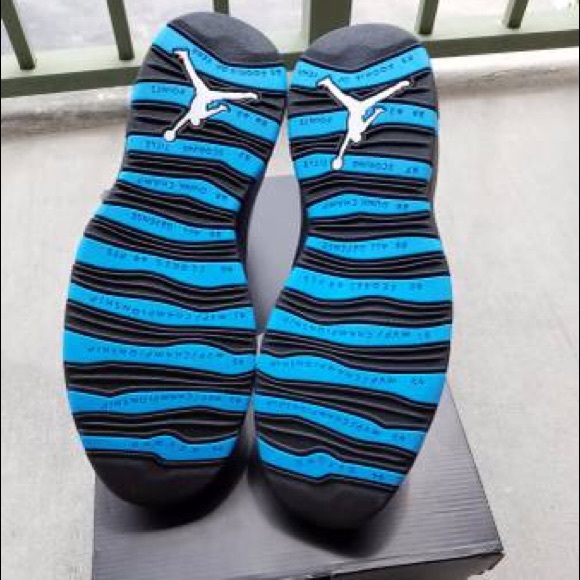 Air Jordan 10's - Picture 2 of 4