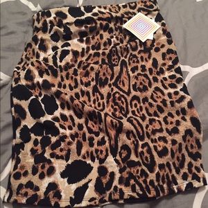 LuLaRoe Cassie skirt. Medium. New w tags