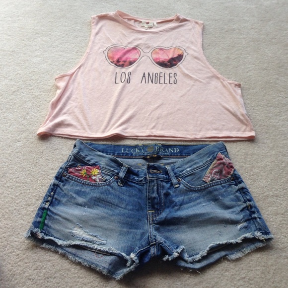 •Short• - Picture 1 of 2