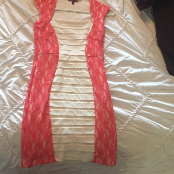 Beige and pink lace fitted dress