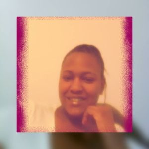 Meet your Posher, Claudia