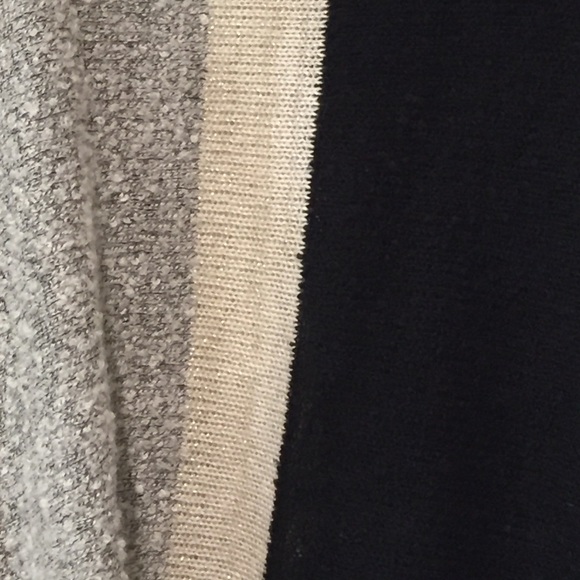 Chic poncho - Picture 2 of 2