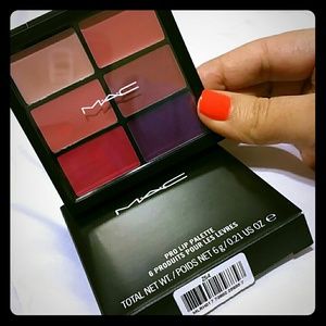 MAC pro lip palette