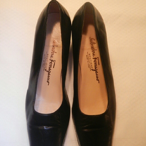 Vintage Ferragamo heels!