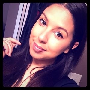 Meet your seller!💜💜