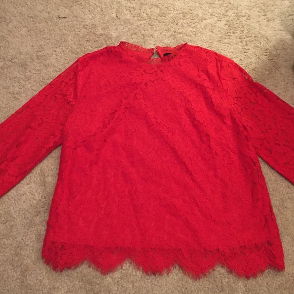 NEVER WORN! H&M Red Lace 3/4 top with keyhole