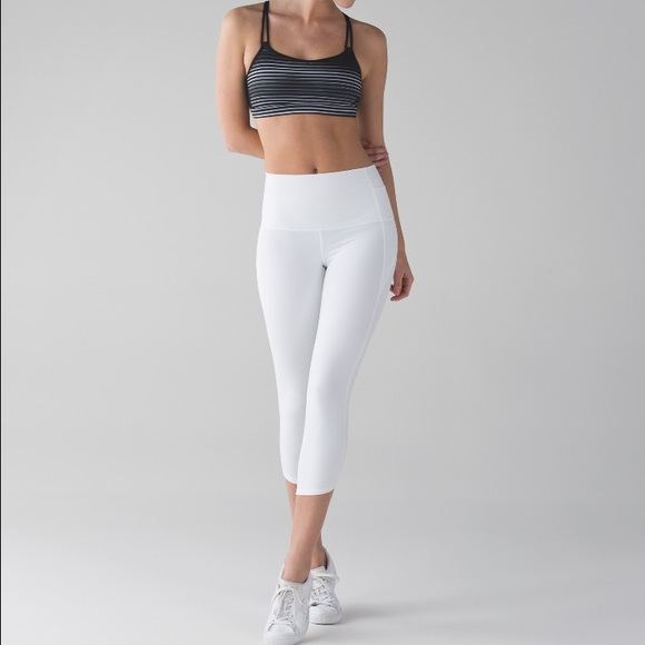 RARE SOLD OUT IN MINUTES LULU LEGGINGS