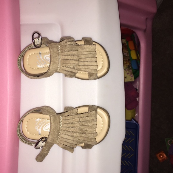 Fringe toddler sandals