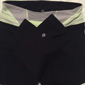 Lululemon yoga pants crops