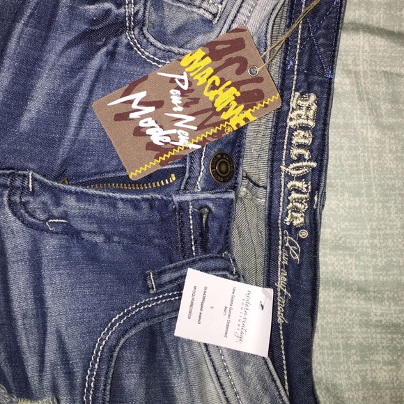 🚫SOLD🚫🌟NWT🌟 Distressed Skinny Jeans - Picture 2 of 4