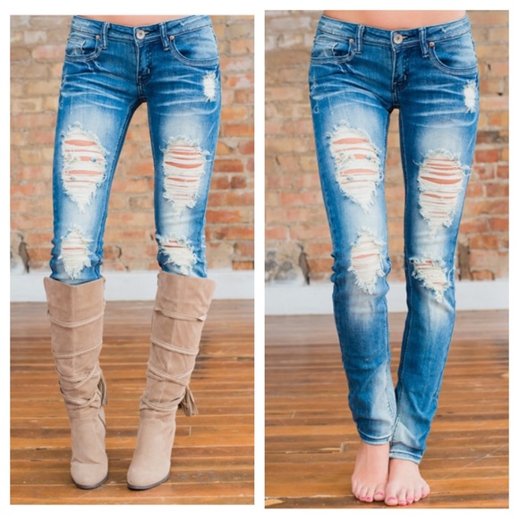 Modern Vintage Boutique Denim - 🚫SOLD🚫🌟NWT🌟 Distressed Skinny Jeans