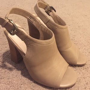 Cathy Jean sandals