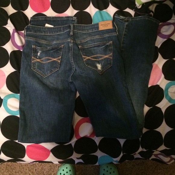 abrocrombie and fitch boot cut jeans
