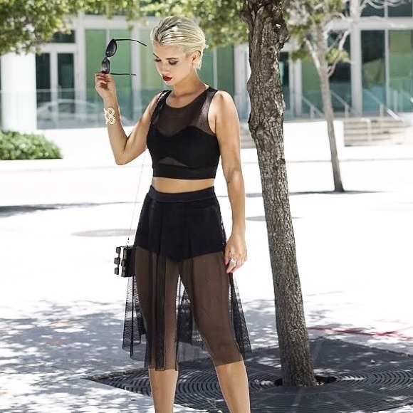 Black Mesh Crop Top - Picture 2 of 4