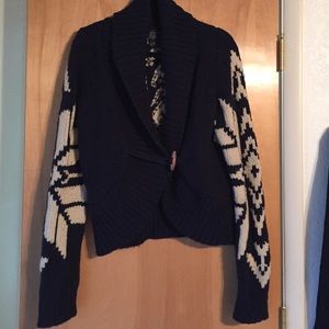 American Eagle Sweater!