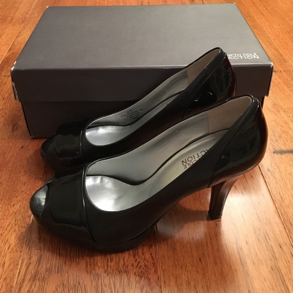 Kenneth Cole patent leather peep toe pumps - Picture 2 of 4