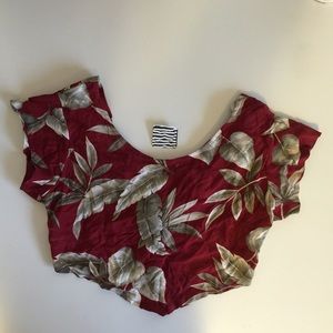 NWT Urban Outfitters S Crop Top