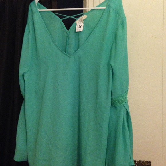BNWT Plus size Blouse