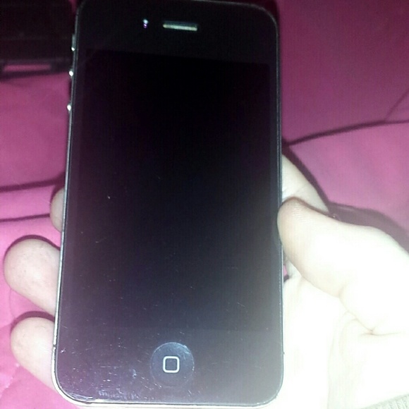 A iphone 4 with case