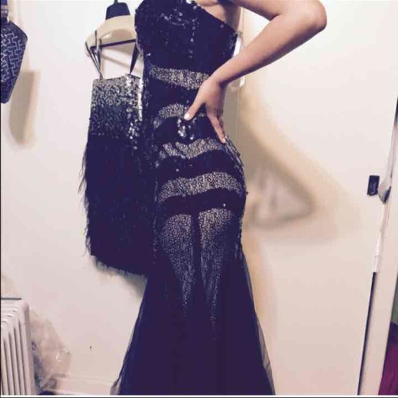 Beautiful JOVANI evening gown - Picture 4 of 7