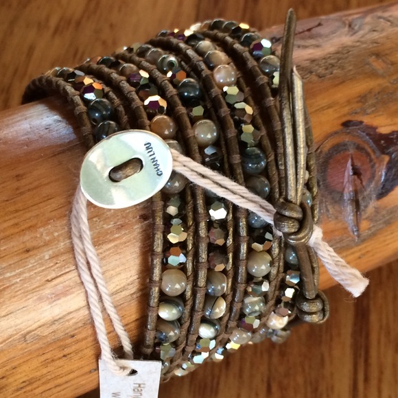 🍃💕St/Silver Abalone & Crystal Mix Wrap Bracelet - Picture 2 of 5