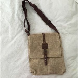 Canvas messenger bag