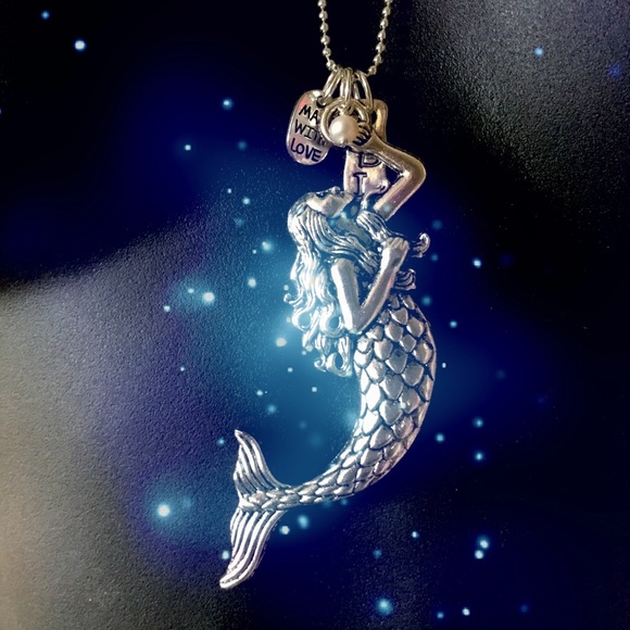 Jewelry - Necklace 24 inches silver mermaid and charms NEW
