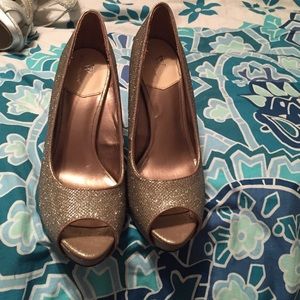 Worthington gold heels