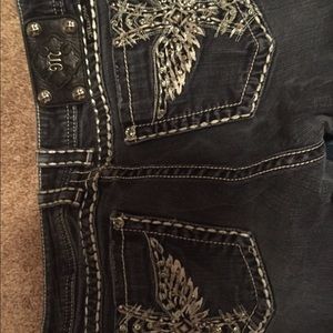Buckle Jeans