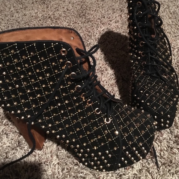 Gold Spiked Litas
