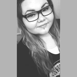 Meet your Posher, Dee