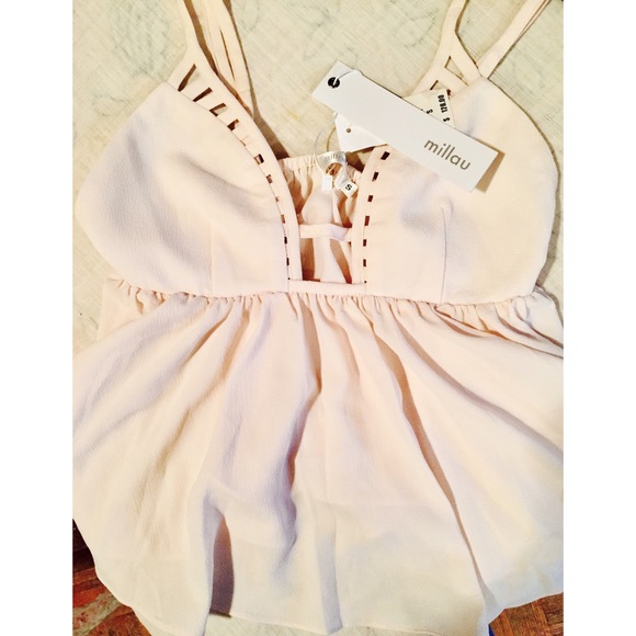 LF Tops - NWT💋LF MILLAU Nude Top S Originally $128