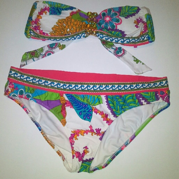Beautiful 2 piece swimwear